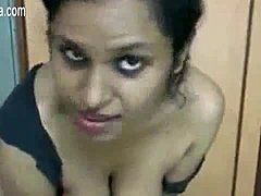 Una maestra de sexo bengalí muestra sus habilidades en este vídeo de audio