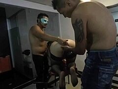 Hotwife Latina Colombiana bliver kneppet i en beskidt 4some med store bryster og røv