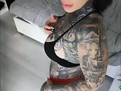Sensual tattooed MILF Melody Radford's alluring performance