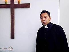 Sor Raymunda's confession turns into a sinful encounter with a priest
