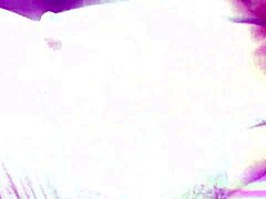 Zrelá puma Samantha Rone dáva nedbalý orálny sex a je v prdeli