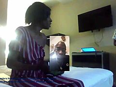 Ebony milf in Texas shares her amateur pussy in homemade video