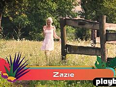 Zazie, la madura en solitario, muestra su cuerpo pequeño y sus atributos naturales al aire libre