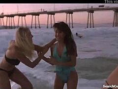 Leslee Bremmer e Julies incontrano caldo e caldo in un film porno vintage