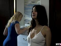 London River and Eliza Ibarra in steamy lesbian encounter