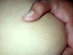 MILF amadora mexicana recebe sua dose de sexo anal com um pau grande