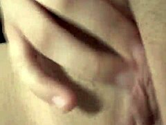 Sólová masturbace se mění v intenzivní orgasmus