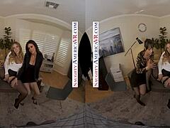 Virtuális valóságos pornó, amelyben a szexi munkatársak Jaime, Michaelelle, Kayley Gunner és Lexi Luna az irodai egyenruhájukban