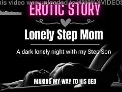 El hijastro explora historias de audio eróticas con su madrastra solitaria