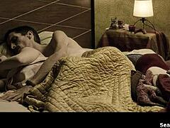 Scena di sesso tra celebrità con Jennifer Lee e Jason Leigh