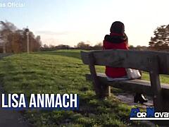 Lisa Anmach, eine echte Amateurin, wird in einem deutschen Pornovideo von einem reifen Mann hart gefickt