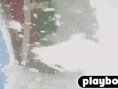 Hardcore lesbisk action med en grupp vilda tjejer i snön