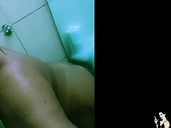 Sensuální a horká kolumbijská MILF Suellen Santos v horkém videu
