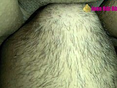 멕시코의 아름다운 뚱뚱한 여성이 그녀의 음부를 겨주고 엿 먹습니다