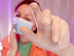 아리아 그랜더의 아름다운 손들의 HD 퀄리티 솔로 비디오
